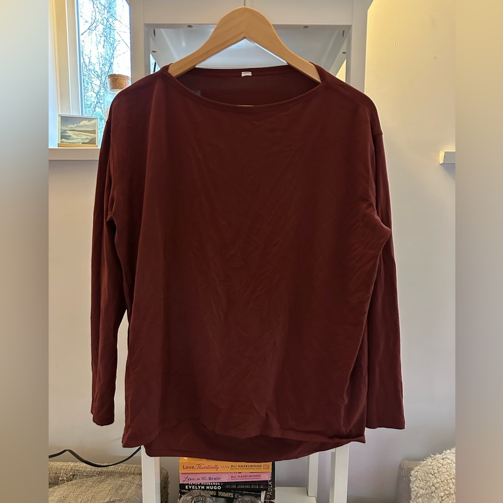 Lululemon back in action longsleeve tee